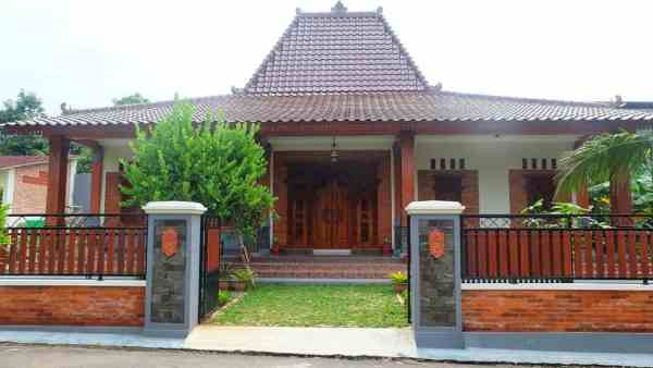 Rumah Klasik Jawa_ Pesona Tradisi yang Abadi