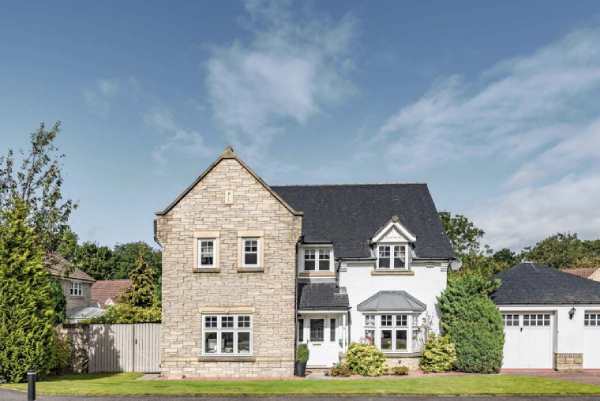 Rumah Model Eropa 2 Lantai